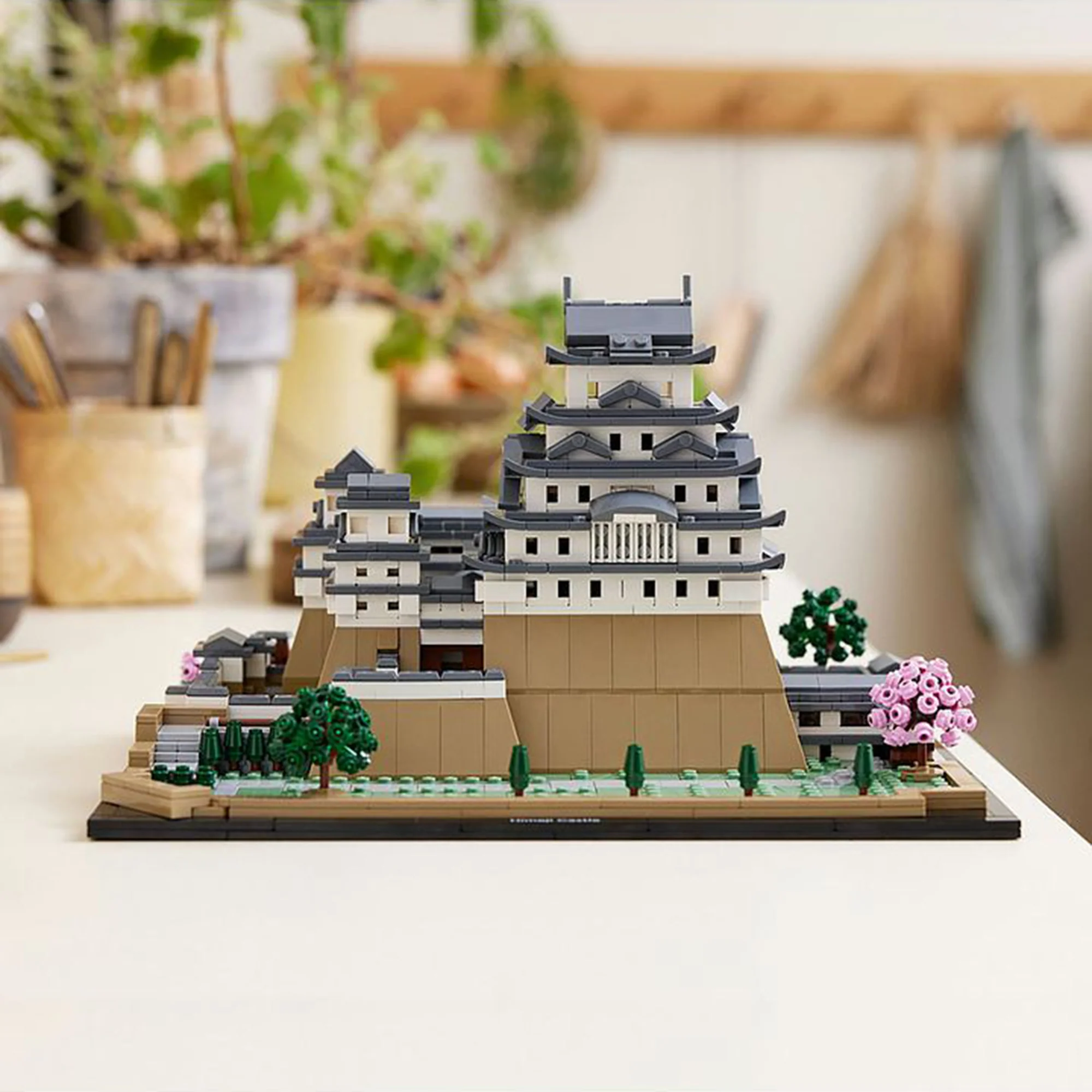 LEGO Architecture Landmarks Collection: Himeji Castle 21060 (2125 pieces) - Image 6